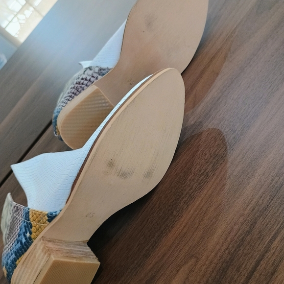 Arider Girl Chic White and Snake Print Ankle Boots - Picture 5 of 5